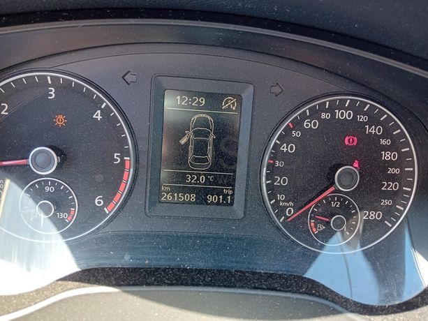 Volkswagen Jetta TDI · Ano 2011