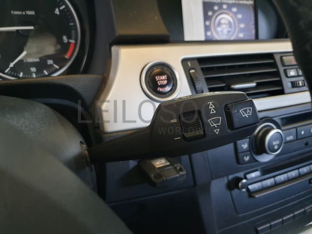 BMW 320 D · Ano 2011