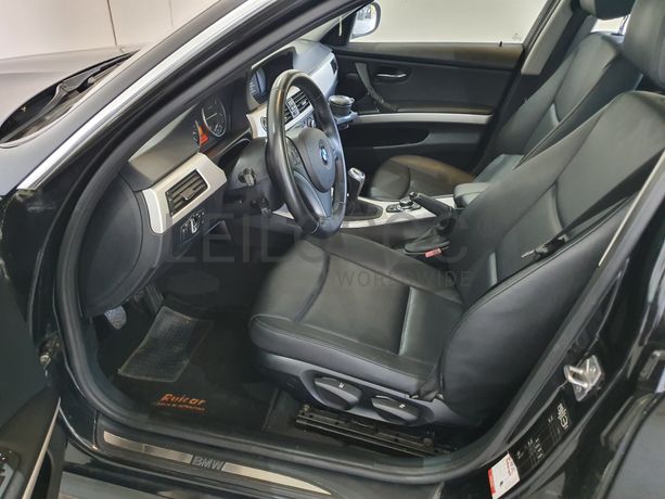 BMW 320 D · Ano 2011