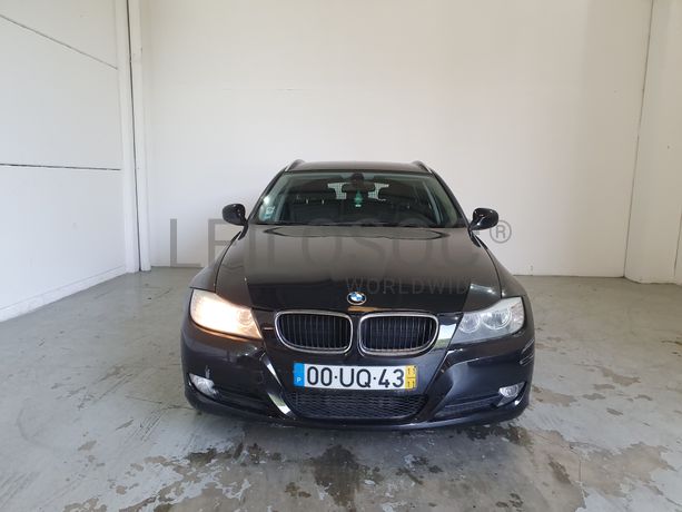 BMW 320 D · Ano 2011