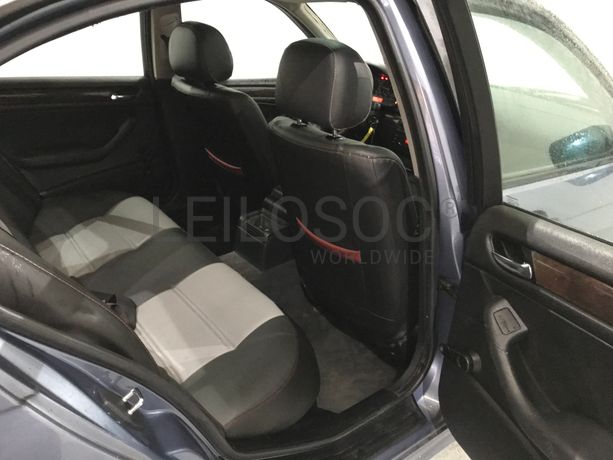 BMW 320D · Ano 1999
