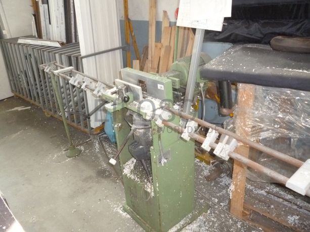 Tupia + Máquina de furar + Máquina de aparafusar + Máquina de abrir rasgos