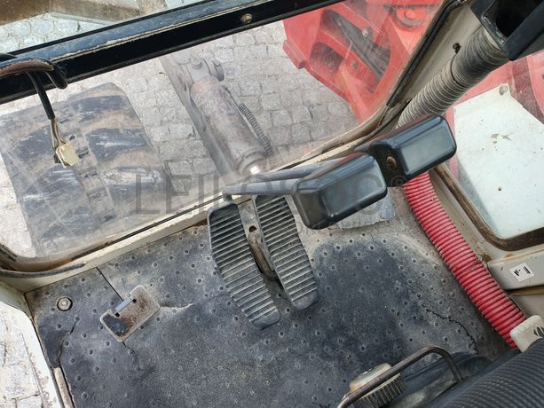 Giratória Takeuchi · Ano 2006