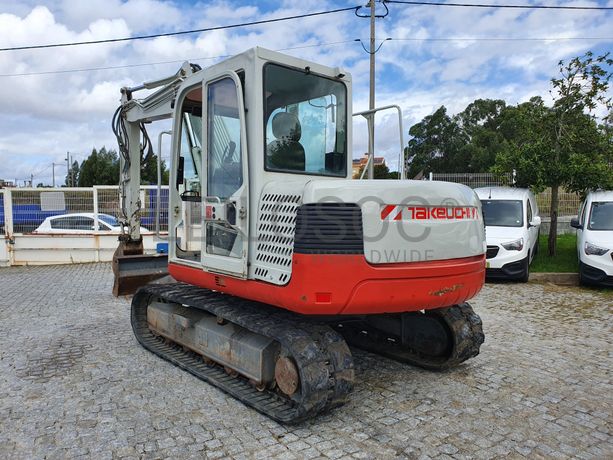 Giratória Takeuchi · Ano 2006