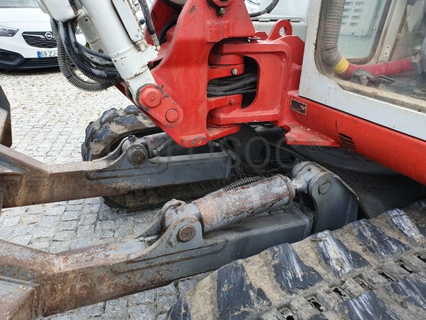 Giratória Takeuchi · Ano 2006