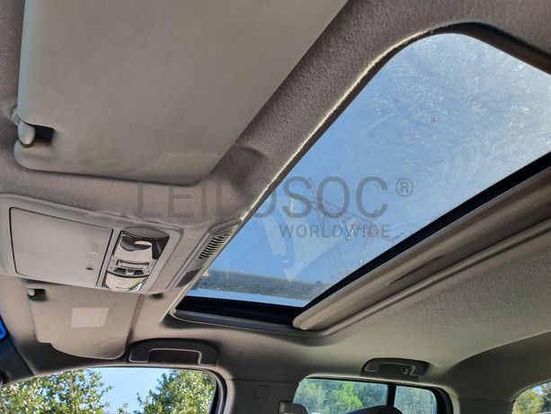 LEILÃO SUSPENSO · Nissan Navarra 3000 V6 · Ano 2011