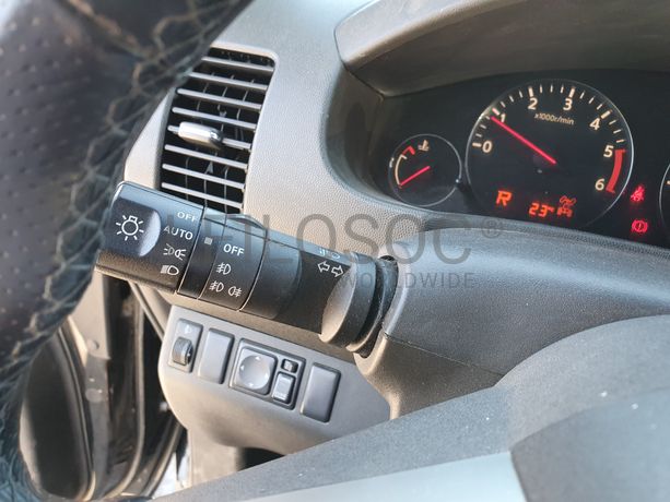 LEILÃO SUSPENSO · Nissan Navarra 3000 V6 · Ano 2011