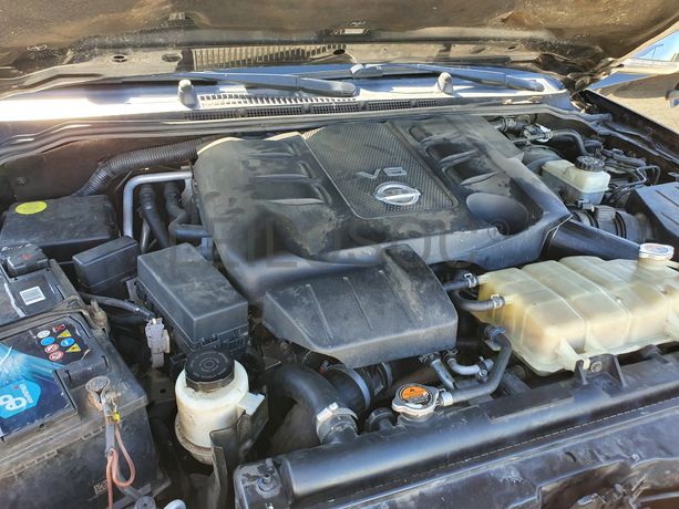 LEILÃO SUSPENSO · Nissan Navarra 3000 V6 · Ano 2011