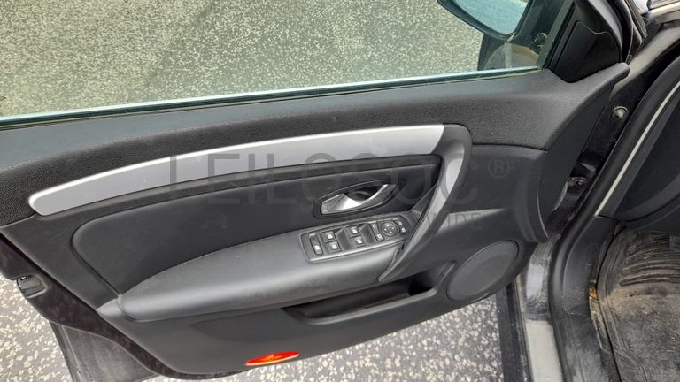 Renault Laguna 2.0 DCI · Ano 2008