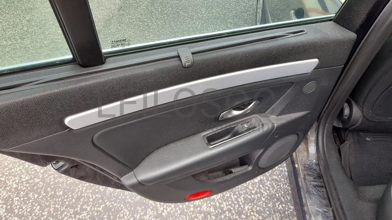 Renault Laguna 2.0 DCI · Ano 2008