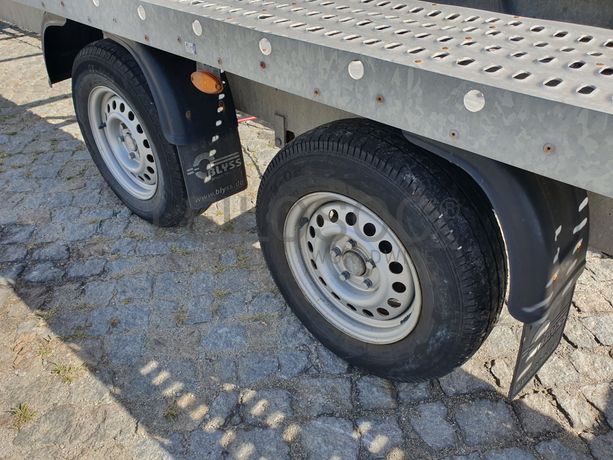Reboque Transporte Veículos Blyss · Ano 2015
