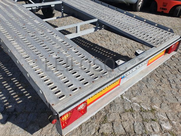 Reboque Transporte Veículos Blyss · Ano 2015