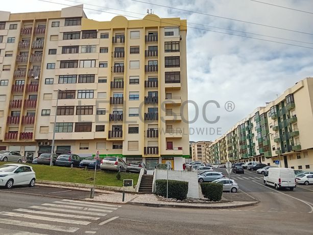 Apartamento T1 · Sintra