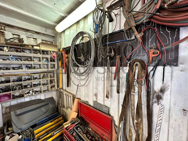 Contentor Oficina com 6 metros de comprimento