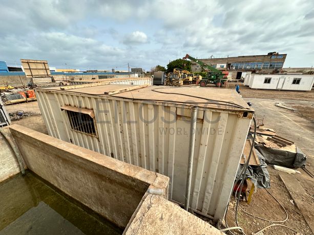 Contentor Oficina com 6 metros de comprimento