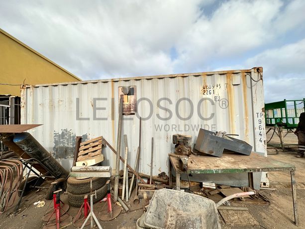 "Contentor Lubrificação com 6 metros de comprimento