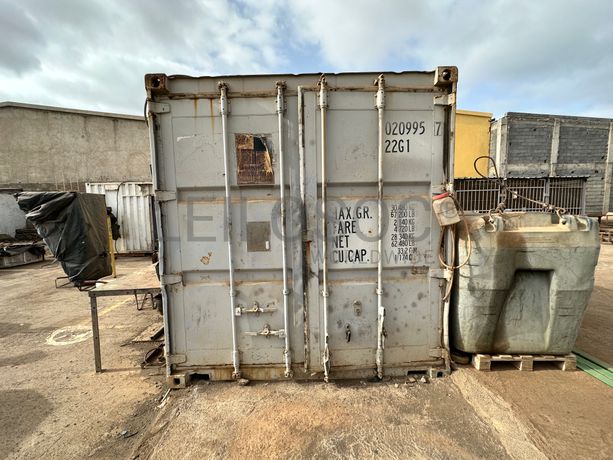 "Contentor Lubrificação com 6 metros de comprimento