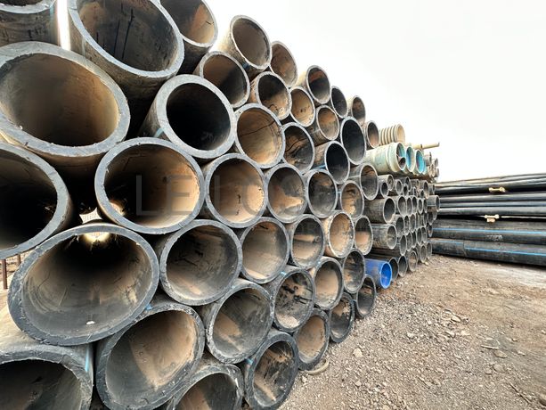 Tubos em PEAD - Cerca de 250 unidades