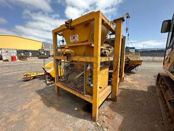 Central betão de 15 m3/h.