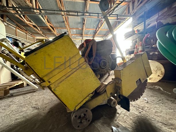 Máquina de corte de pavimento