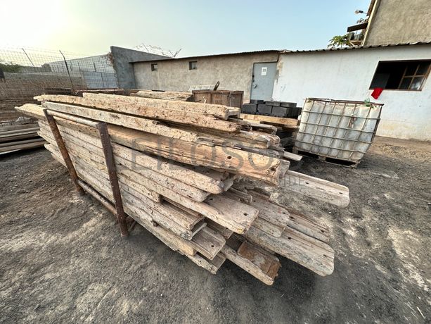 Madeira de cofragem.