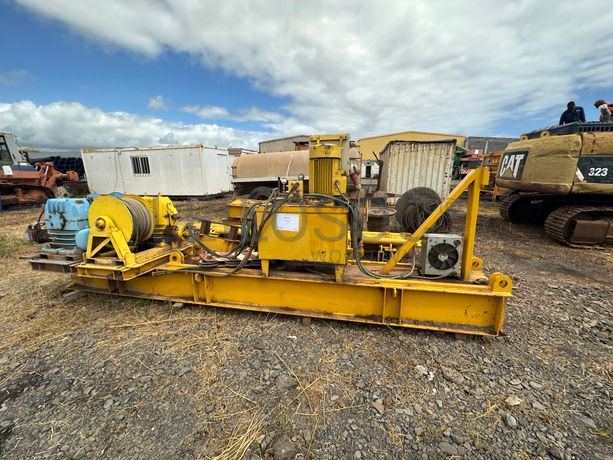 Teleférico com sistema de elevação e transporte de carga