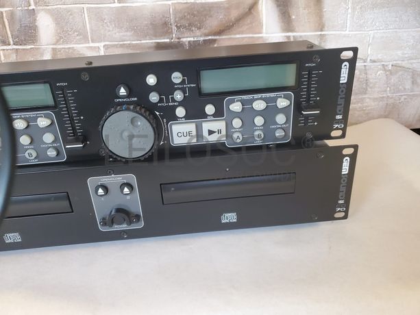 Conjunto Profissional CD-70 Dual CD Player