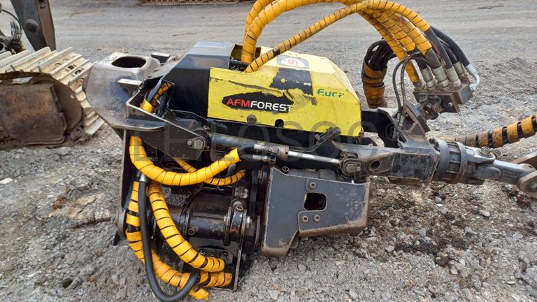 Escavadoras Volvo EC 220DL · Autocarregador florestal Ecolog 574C