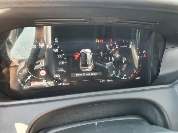 Land Rover · Ano 2021