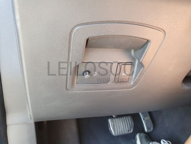 Land Rover · Ano 2021