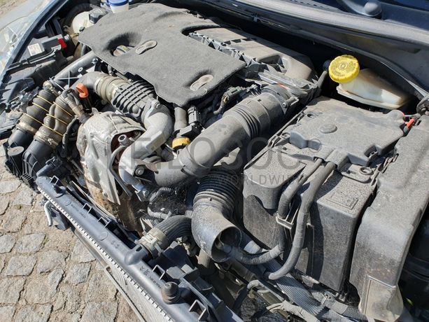 Peugeot 207 · Ano 2012