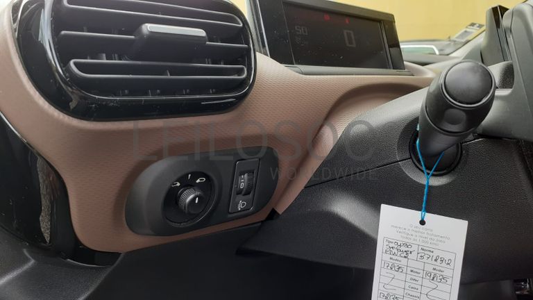 Citroën C4 Cactus · Ano 2015