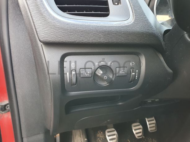 Volvo V40 · Ano 2013