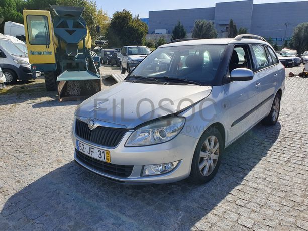 Skoda Fábia 1.6 TDI · Ano 2010