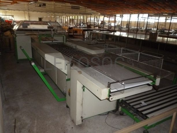 Máquina de dobrar e embalar