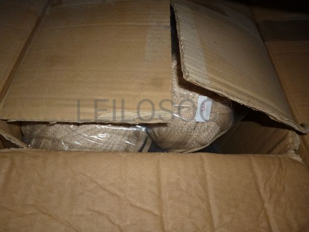 Lote de malha, fio e acessórios · Diversos