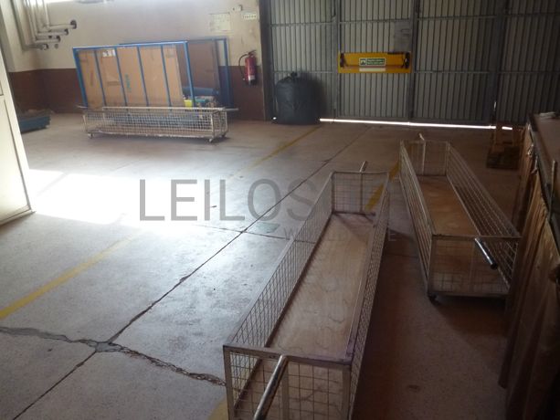 Lote de malha, fio e acessórios · Diversos