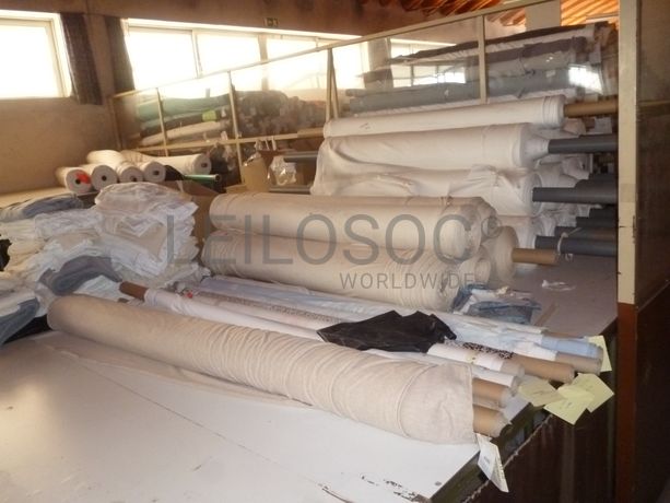 Lote de malha, fio e acessórios · Diversos