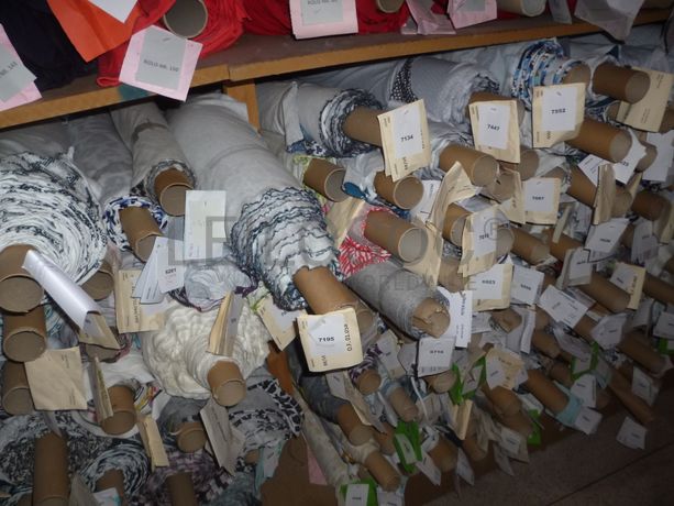 Lote de malha, fio e acessórios · Diversos