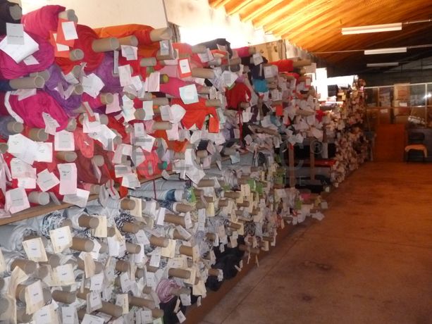 Lote de malha, fio e acessórios · Diversos