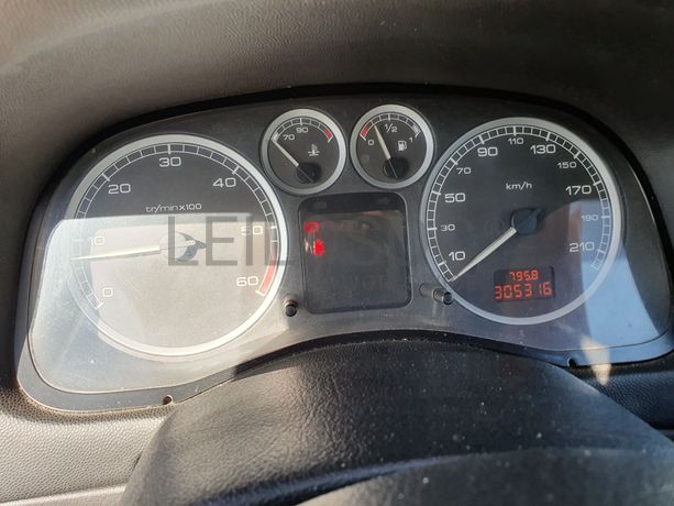 Peugeot 307 · Ano 2003