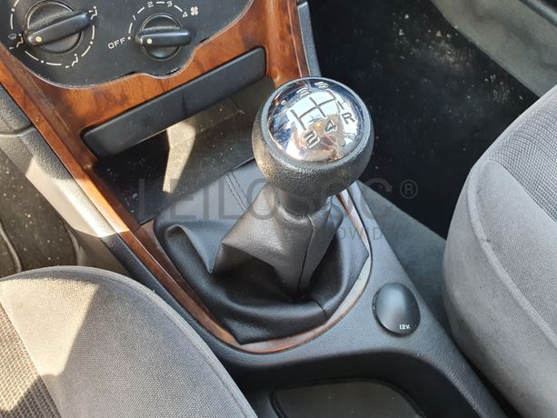 Peugeot 307 · Ano 2003