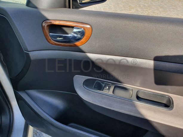 Peugeot 307 · Ano 2003