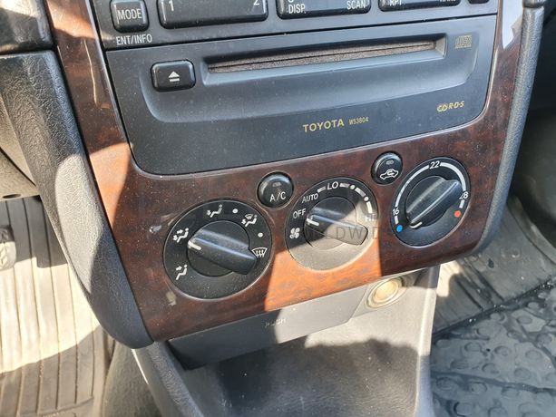 Toyota Avensis · Ano 2001