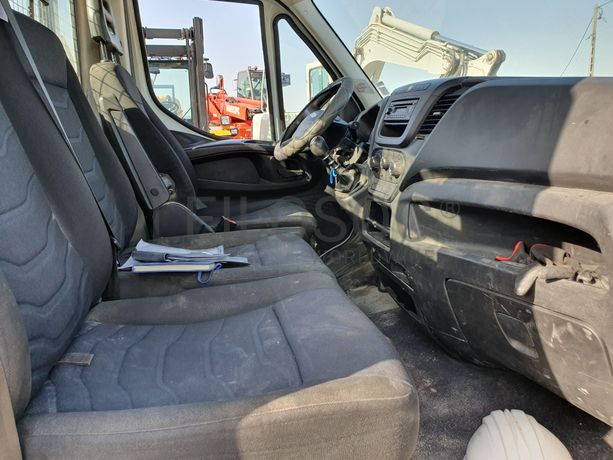 Iveco Daily 35C15 · Basculante · Ano 2017