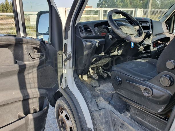 Iveco Daily 35C15 · Basculante · Ano 2017