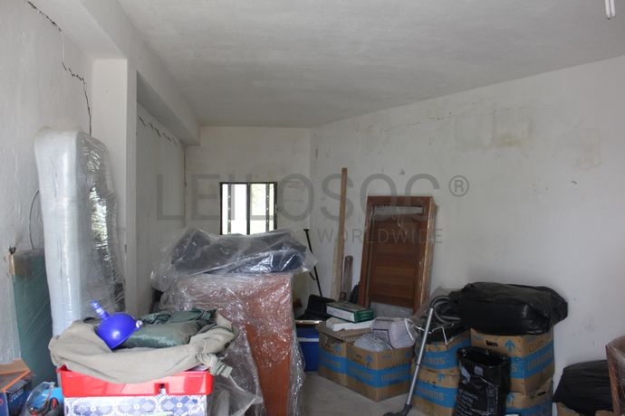 Moradia V2 · Loures