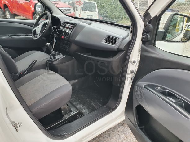 Fiat Doblo · Ano 2014