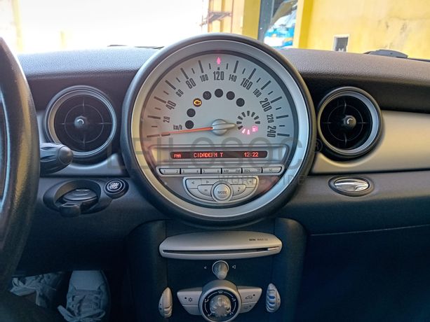 Mini Cooper 1.6 · Ano 2007