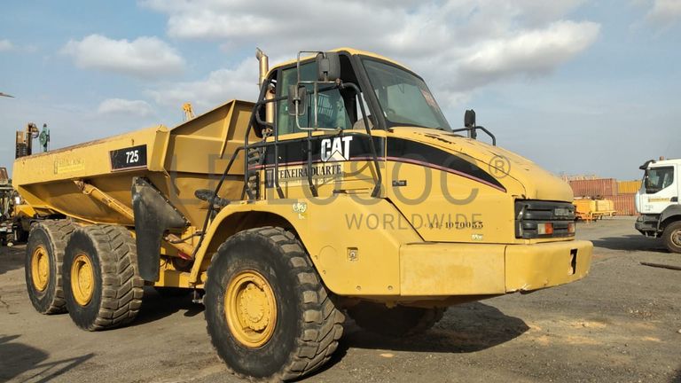Dumper 25 T (6x6) CAT 725
